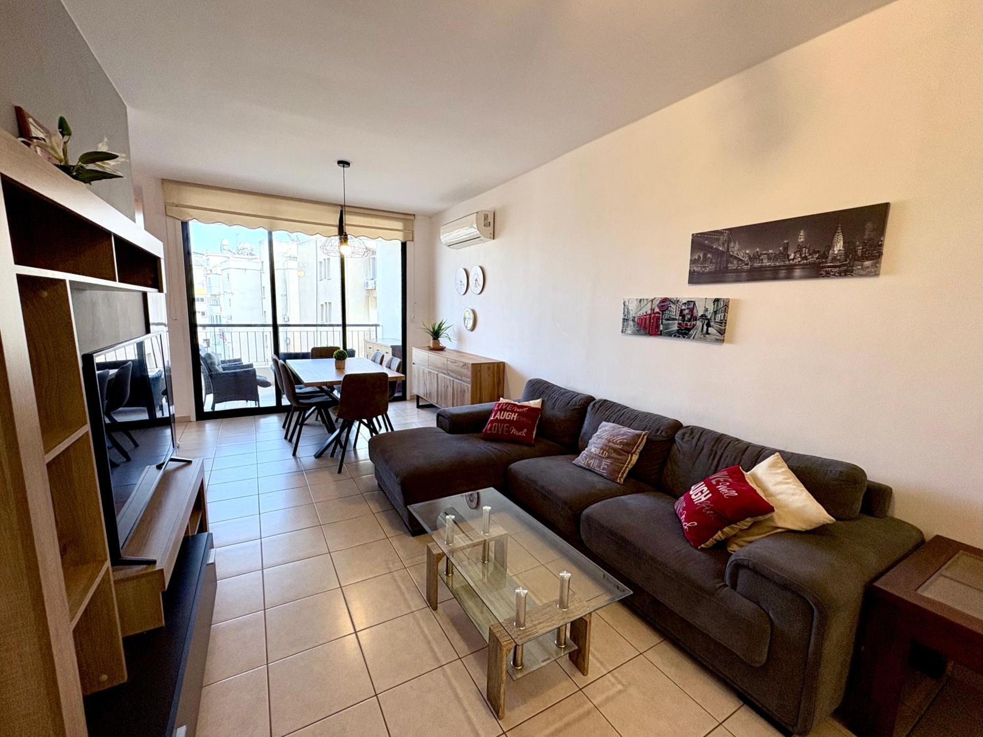 Mackenzie Apartment 301 Larnaca Buitenkant foto